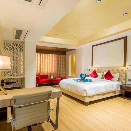 Hotel Abika Elite Ujjain Ngoại thất bức ảnh