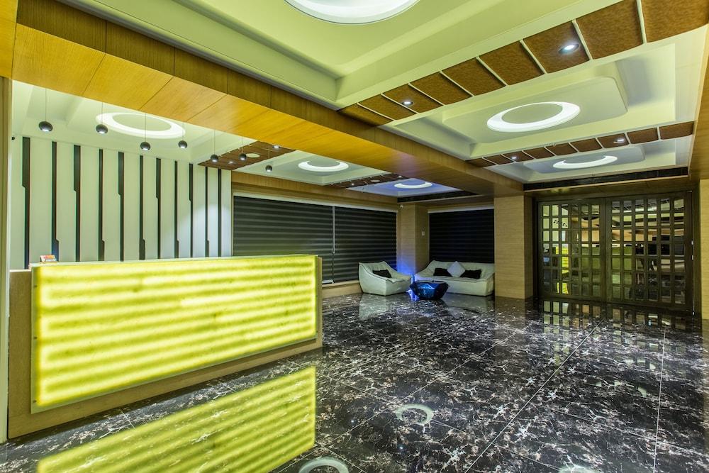 Hotel Abika Elite Ujjain Ngoại thất bức ảnh