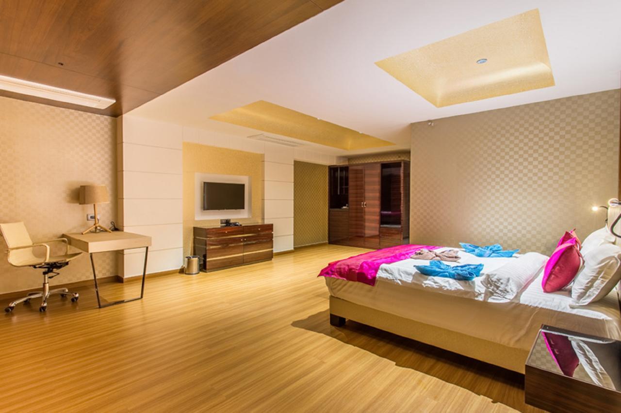 Hotel Abika Elite Ujjain Ngoại thất bức ảnh