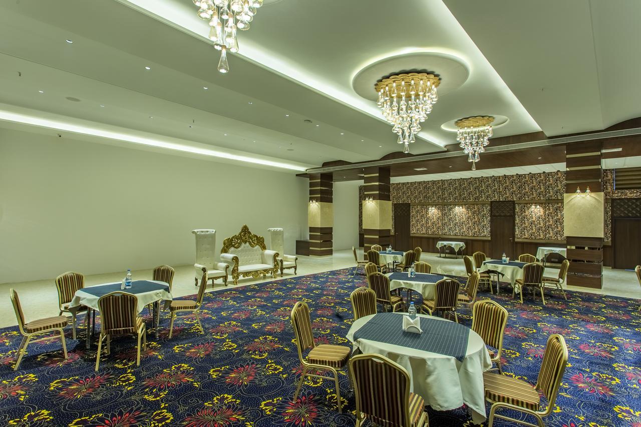 Hotel Abika Elite Ujjain Ngoại thất bức ảnh